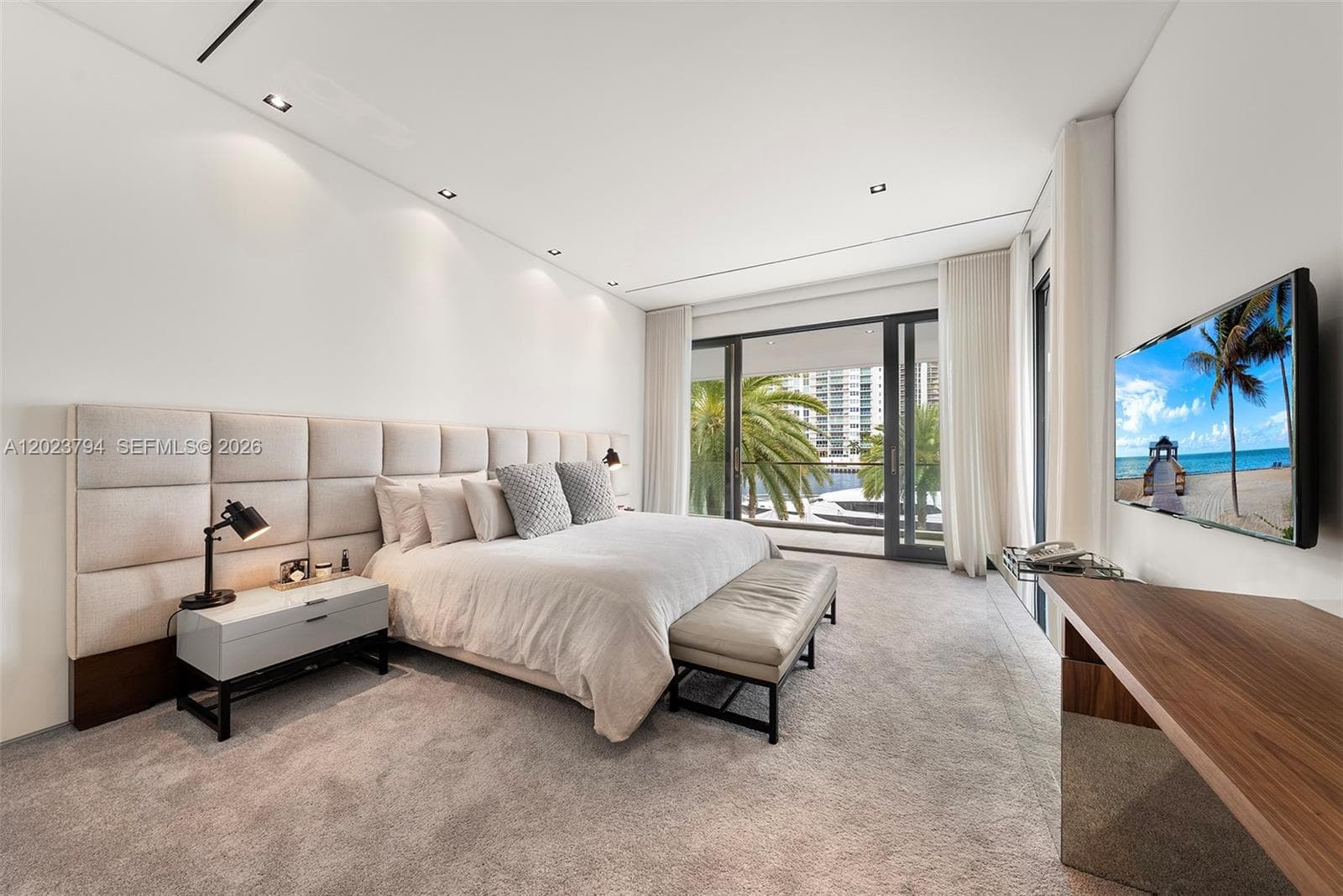 385 Centre Is, Golden Beach FL 33160 — 43