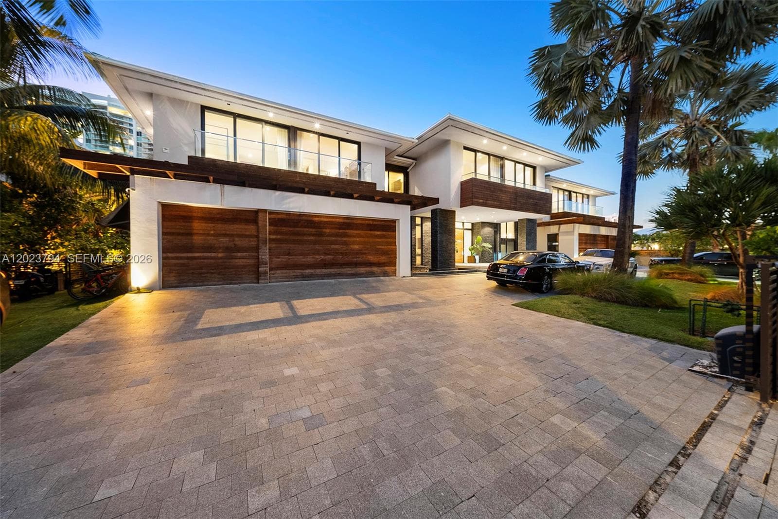 385 Centre Is, Golden Beach FL 33160 — 7