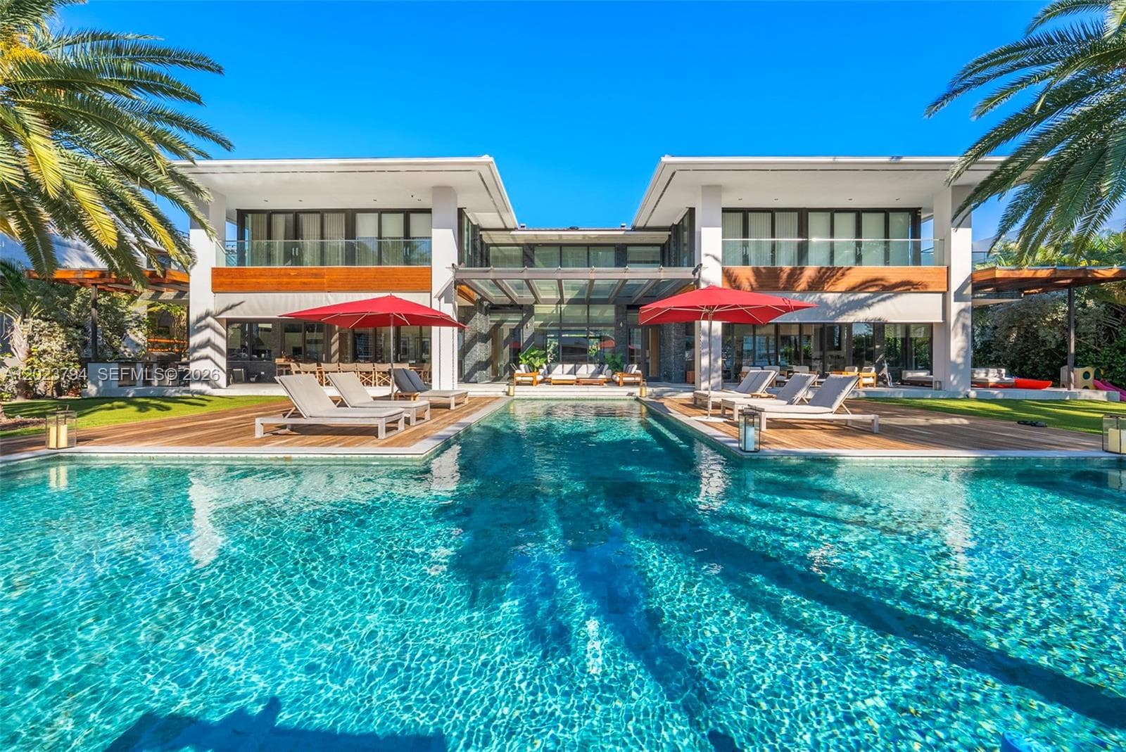 385 Centre Is, Golden Beach FL 33160 — 3