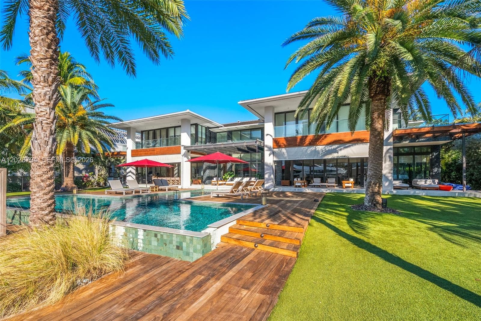 385 Centre Is, Golden Beach FL 33160 — 81