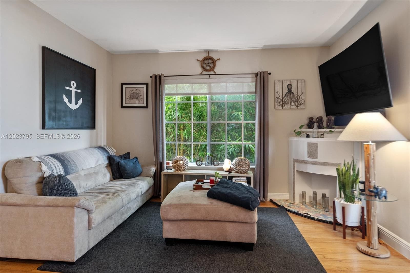 936 Pennsylvania Ave # 205, Miami Beach FL 33139 — 1