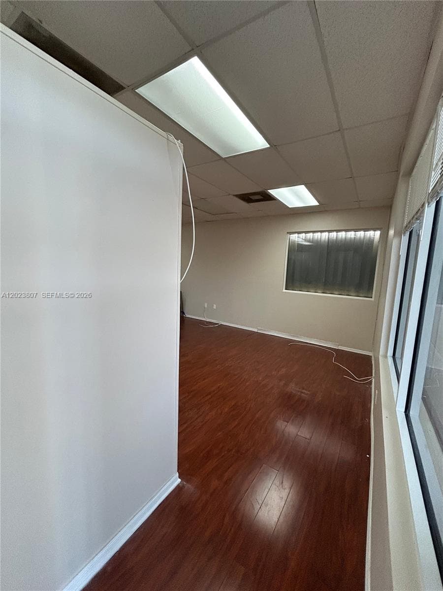 5580 W 16th Ave # 207, Hialeah FL 33012 — 3