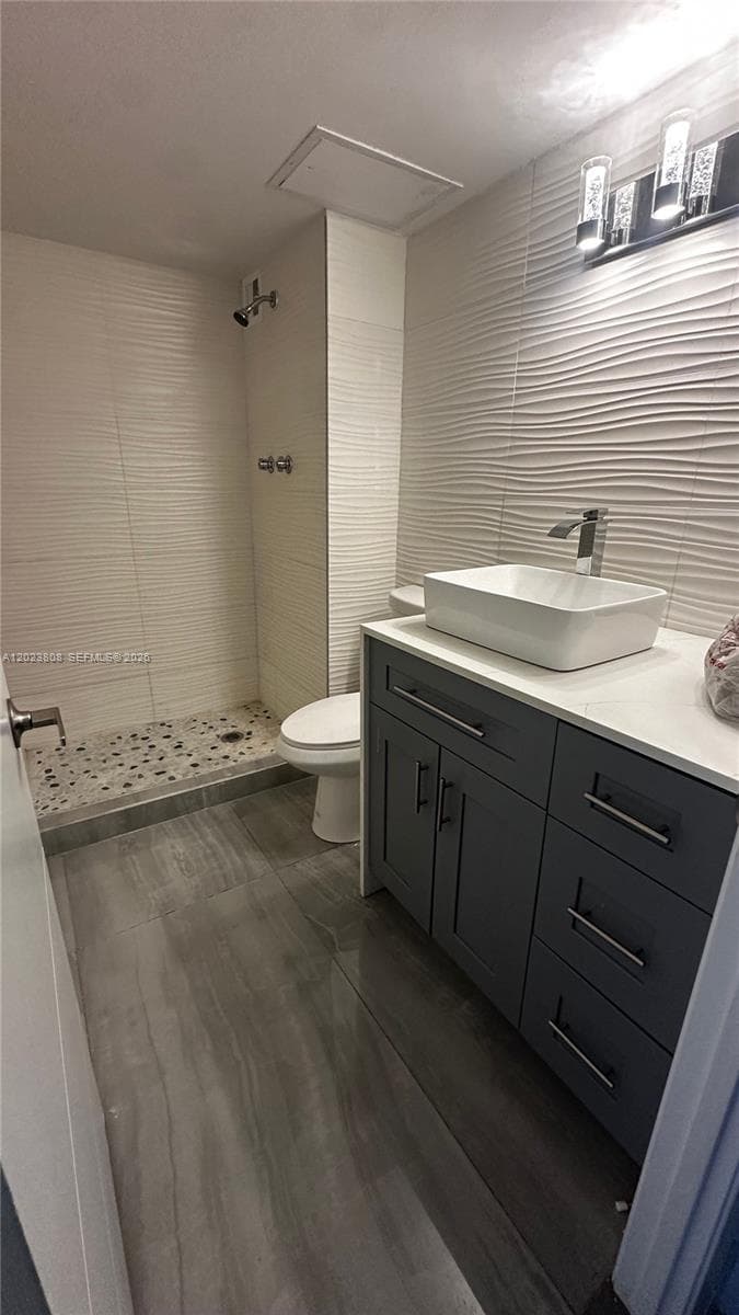 18041 Biscayne Blvd # 702, Aventura FL 33160 — 12