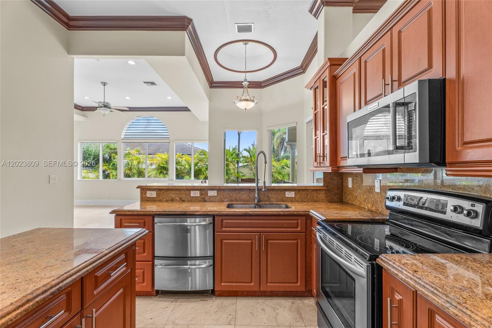 2665 NW 100th Ave, Doral FL 33172 — 13