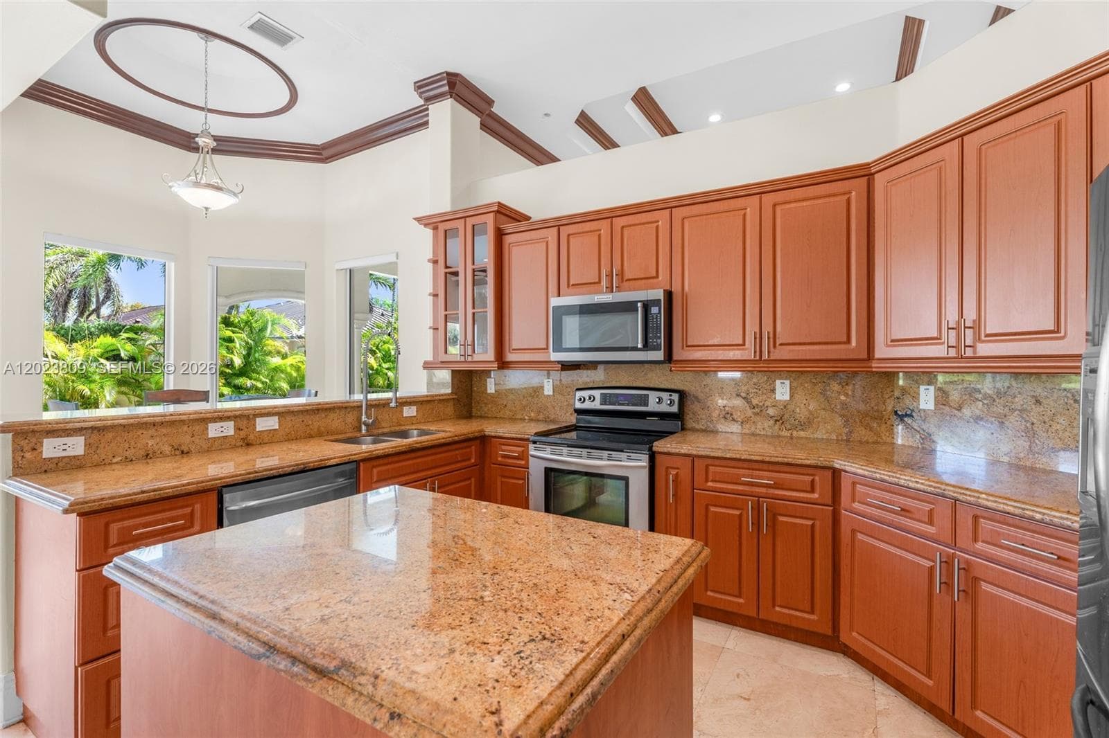 2665 NW 100th Ave, Doral FL 33172 — 12