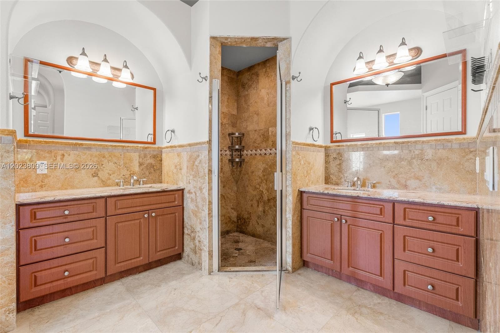 2665 NW 100th Ave, Doral FL 33172 — 20