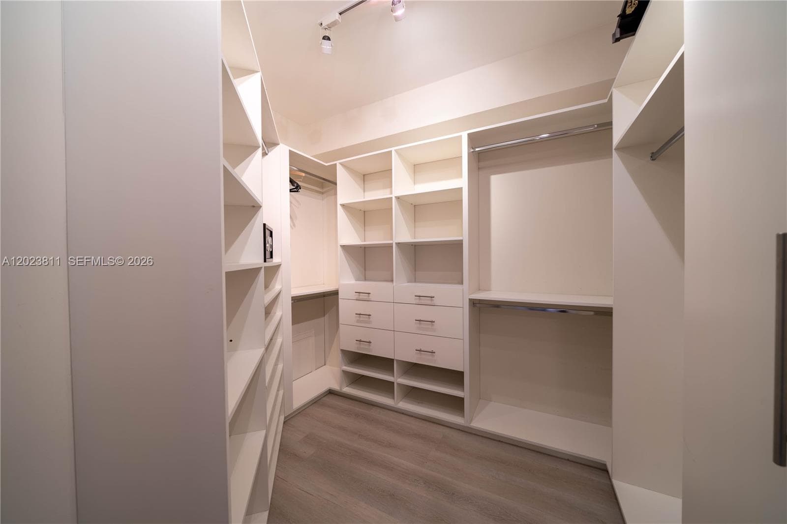 19900 E Country Club Dr # 1120, Aventura FL 33180 — 15