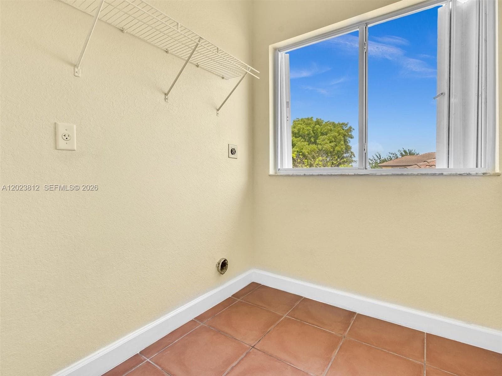 2864 SW 138th Path, Miami FL 33175 — 33