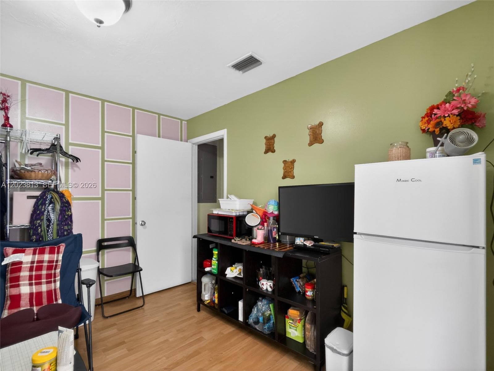 2462 W 65th St, Hialeah FL 33016 — 27