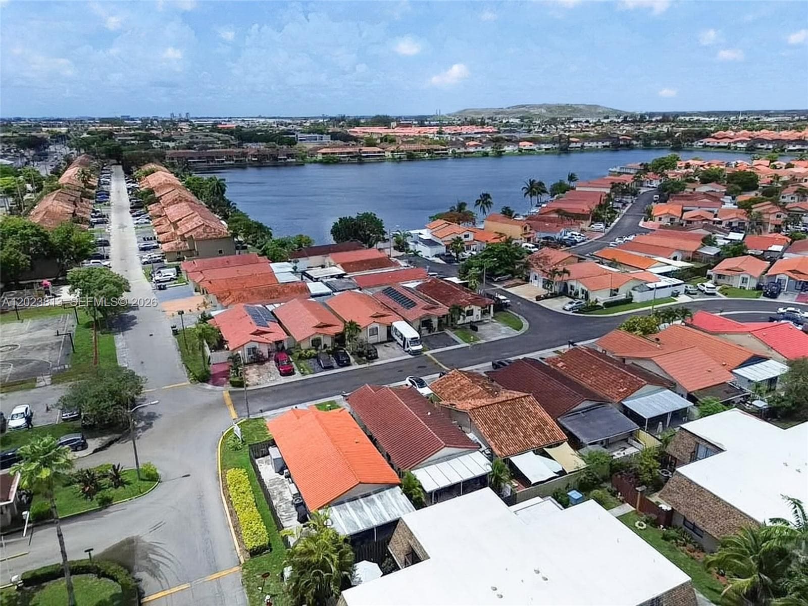 2462 W 65th St, Hialeah FL 33016 — 36