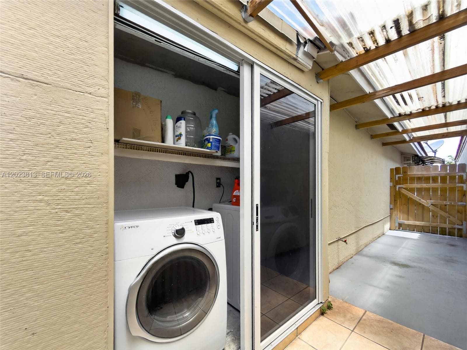 2462 W 65th St, Hialeah FL 33016 — 25