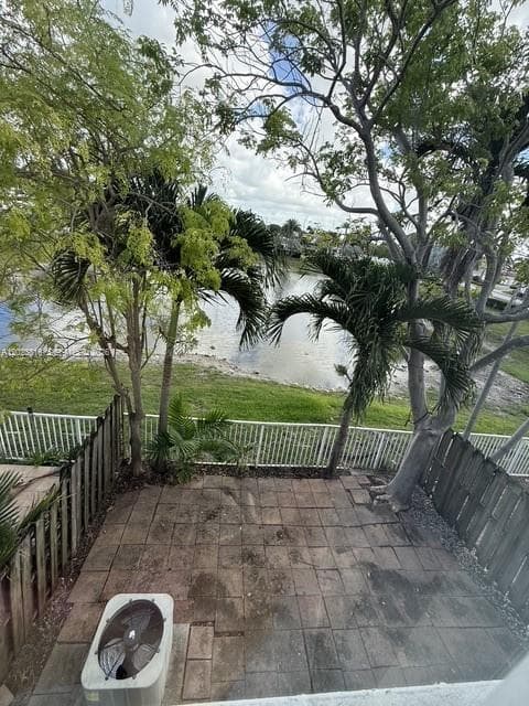 11419 NW 76th Ter, Doral FL 33178 — 28
