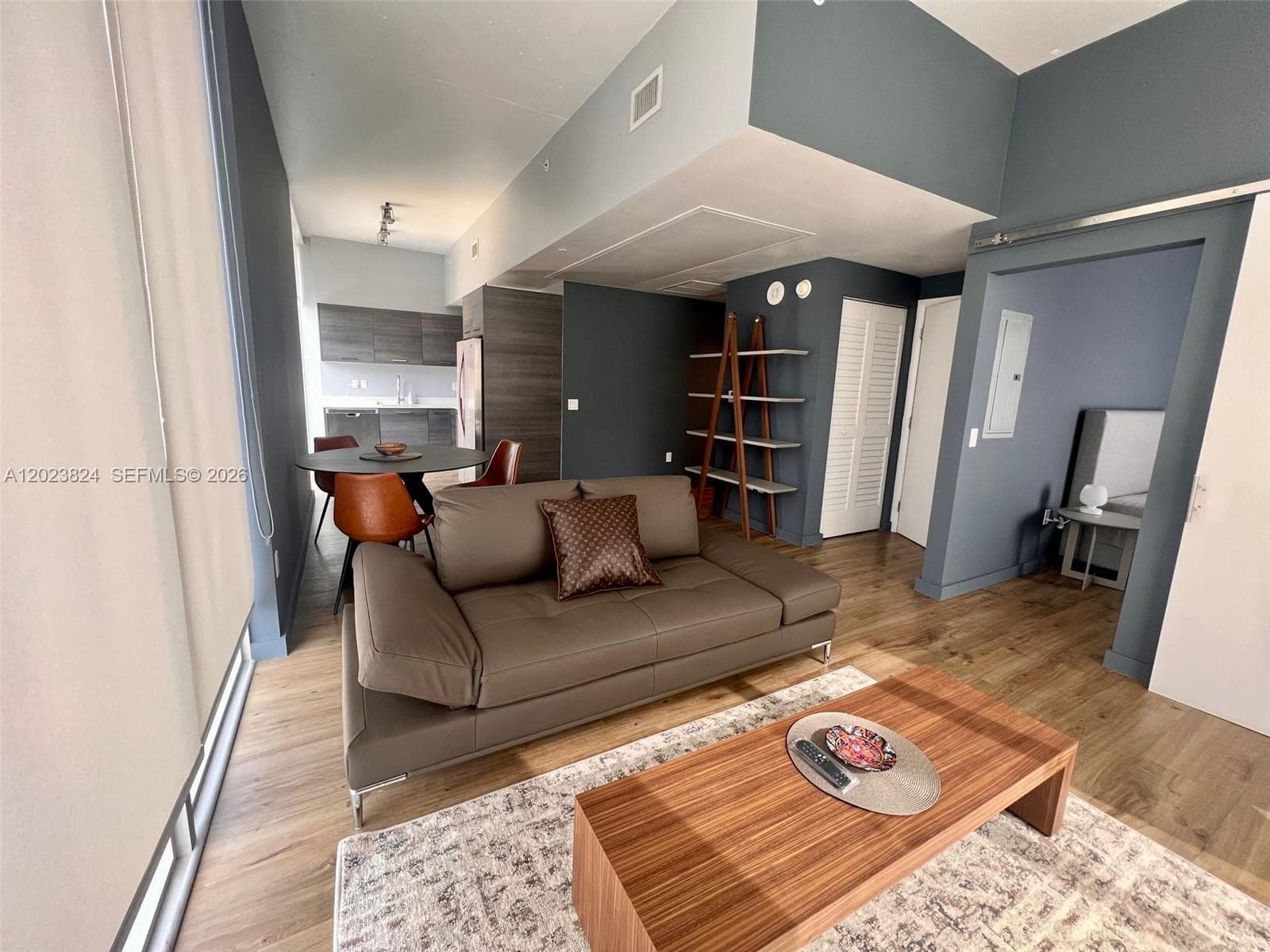 151 SE 1st St # 810, Miami FL 33131 — 6