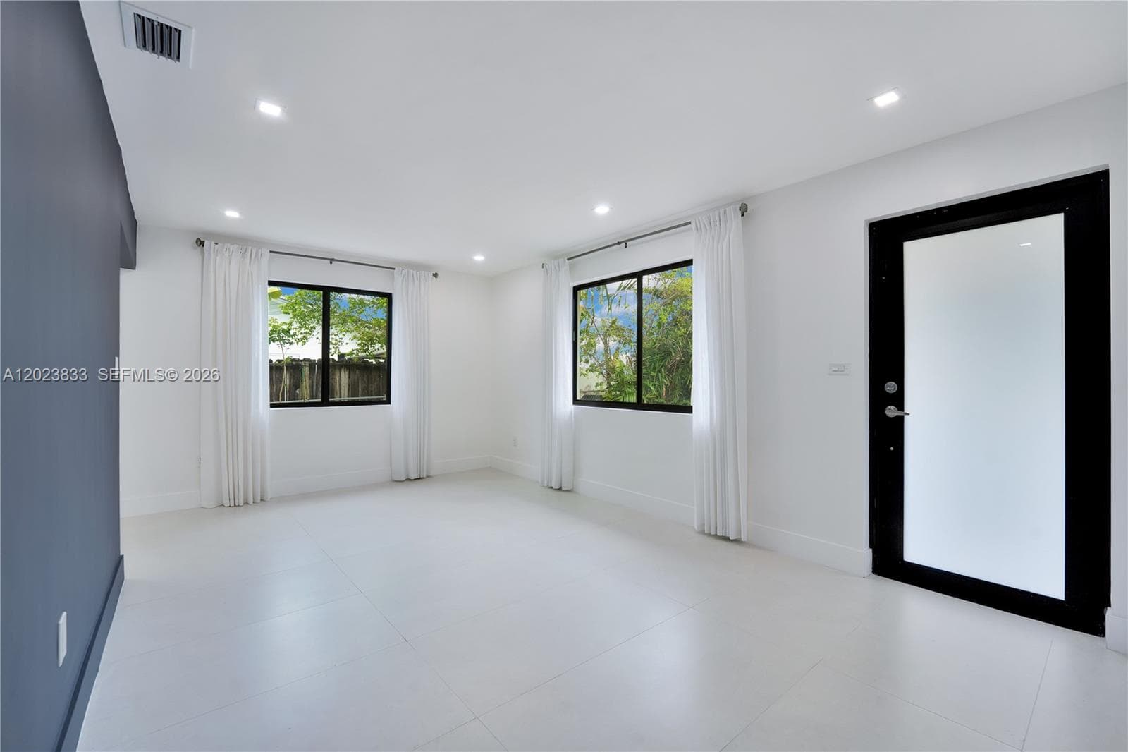 6566 SW 35th St, Miami FL 33155 — 7