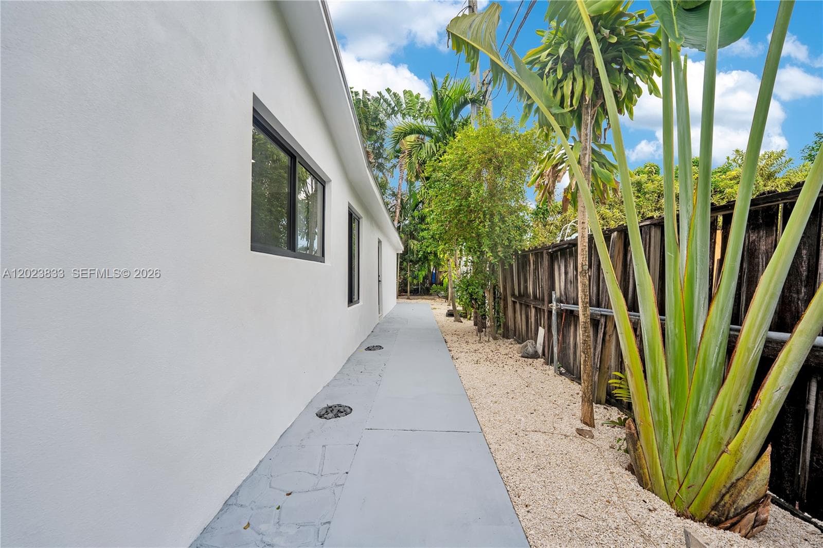 6566 SW 35th St, Miami FL 33155 — 30