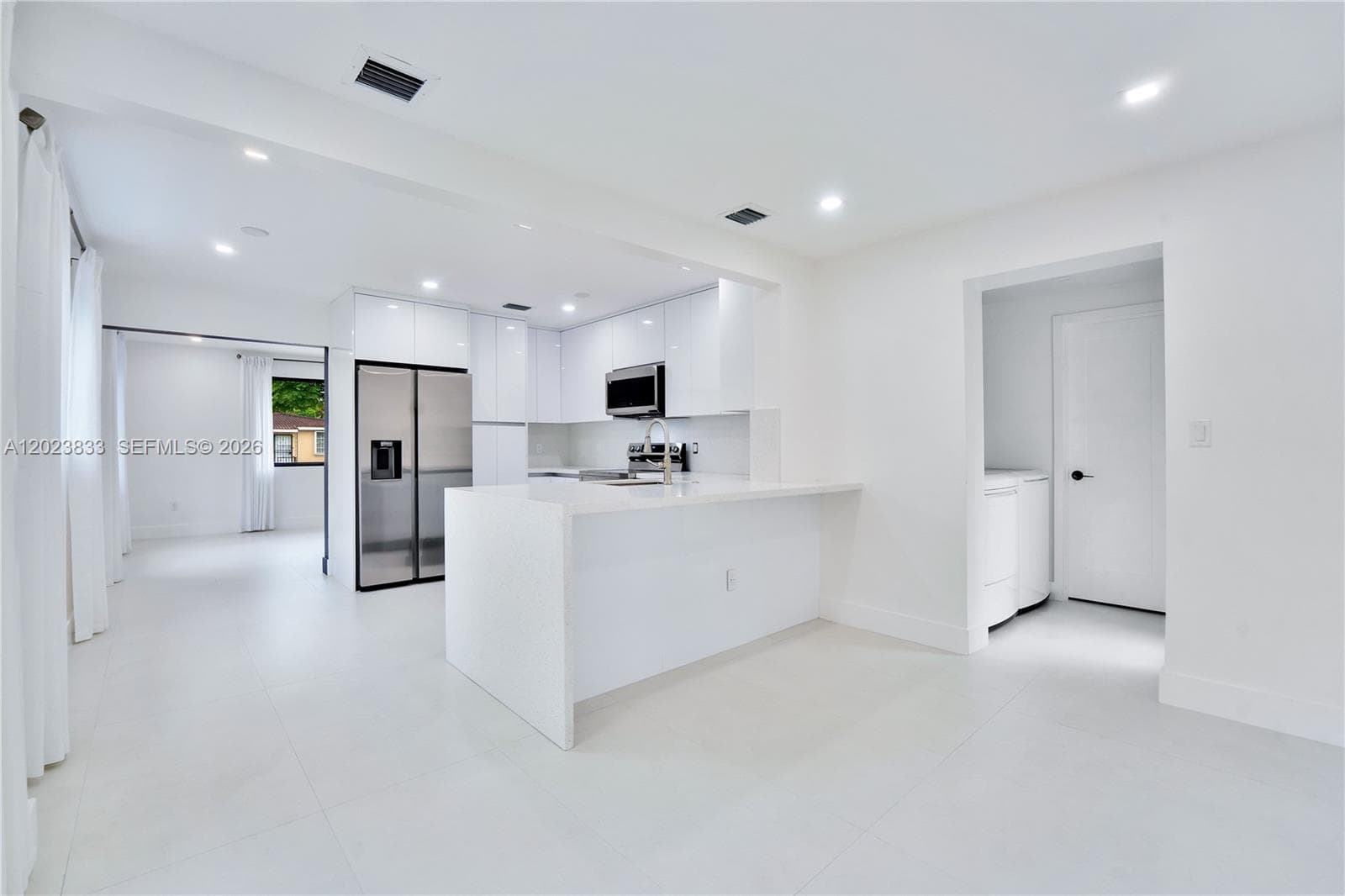 6566 SW 35th St, Miami FL 33155 — 11