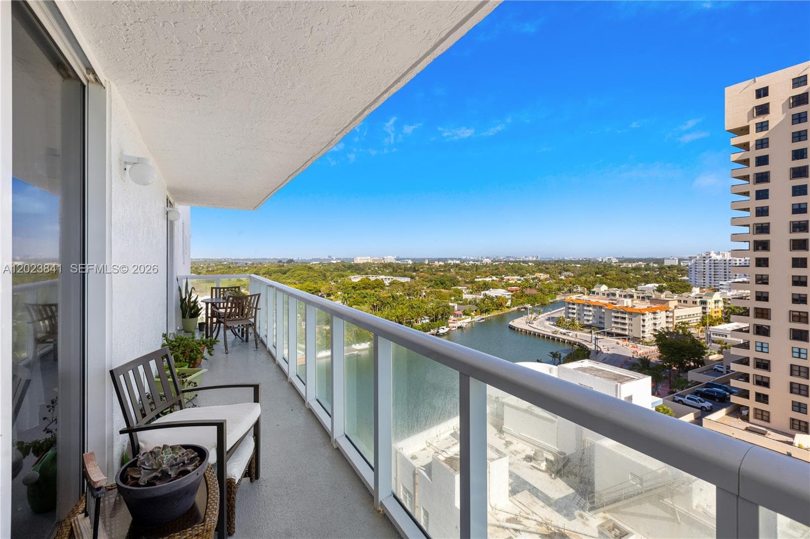 2457 Collins Ave # 1602, Miami Beach FL 33140 — 2