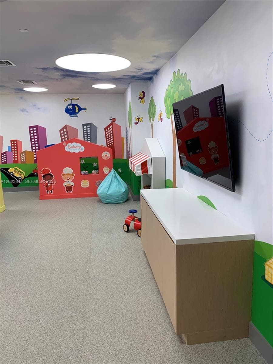 5350 NW 84 Ave # 1601, Doral FL 33166 — 53