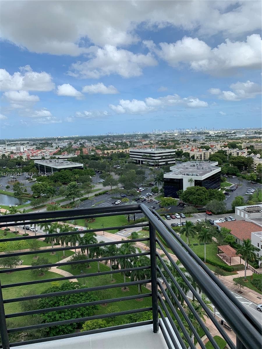 5350 NW 84 Ave # 1601, Doral FL 33166 — 35