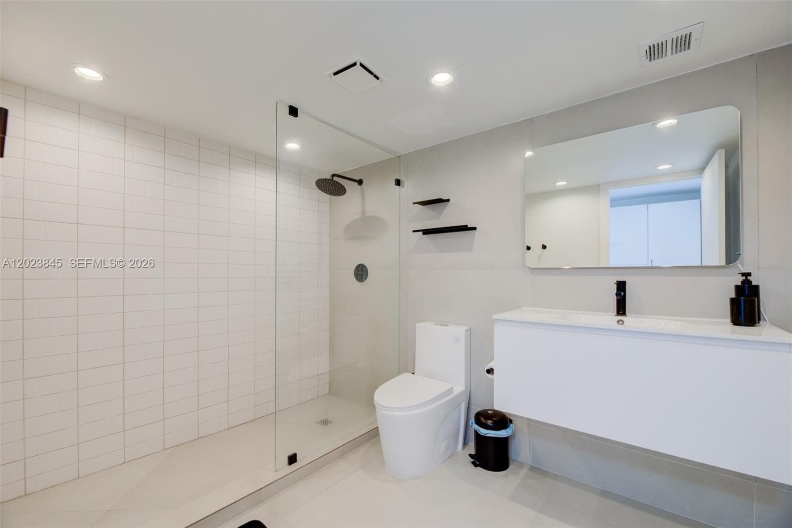 17500 N Bay Rd # S405, Sunny Isles Beach FL 33160 — 21
