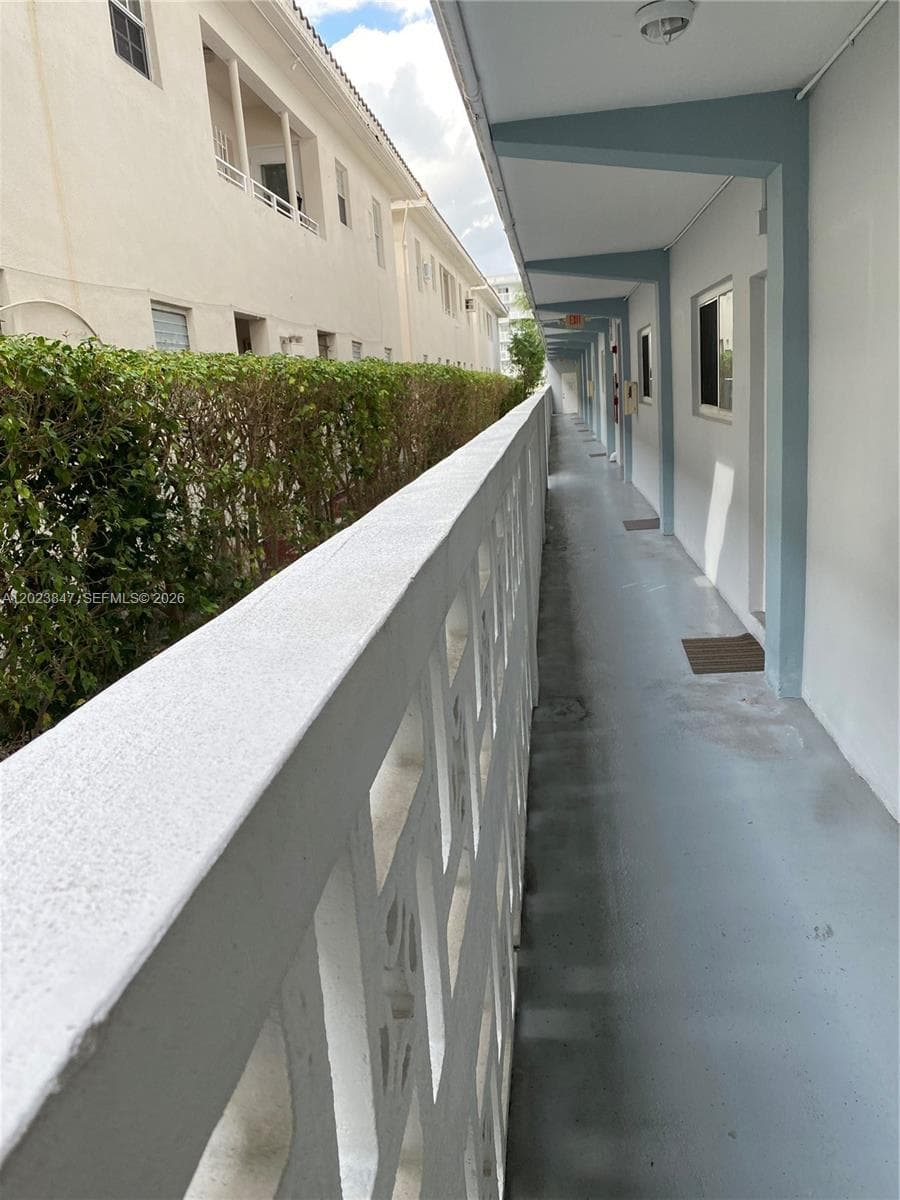 1185 Marseille Dr # 103, Miami Beach FL 33141 — 20