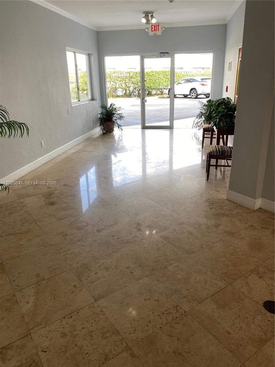 1185 Marseille Dr # 103, Miami Beach FL 33141 — 10