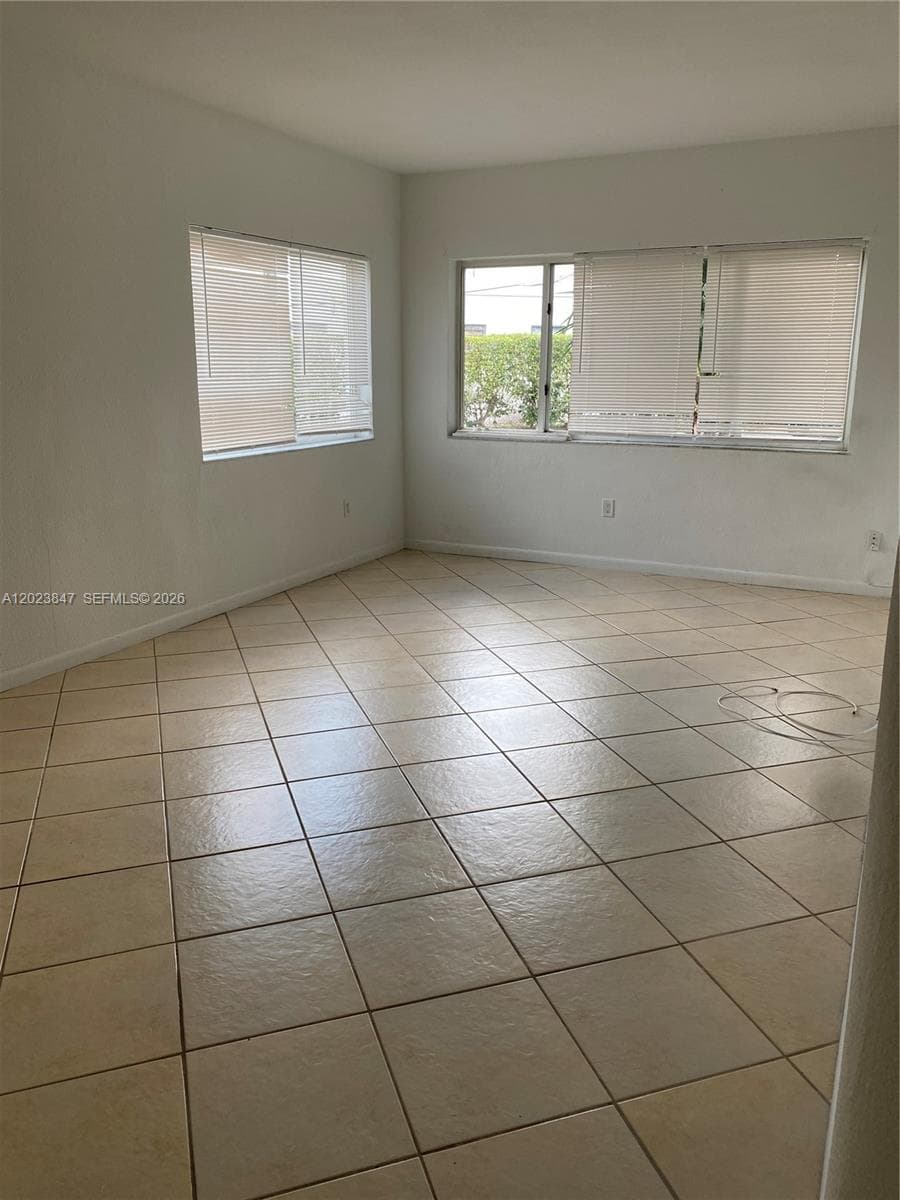 1185 Marseille Dr # 103, Miami Beach FL 33141 — 4
