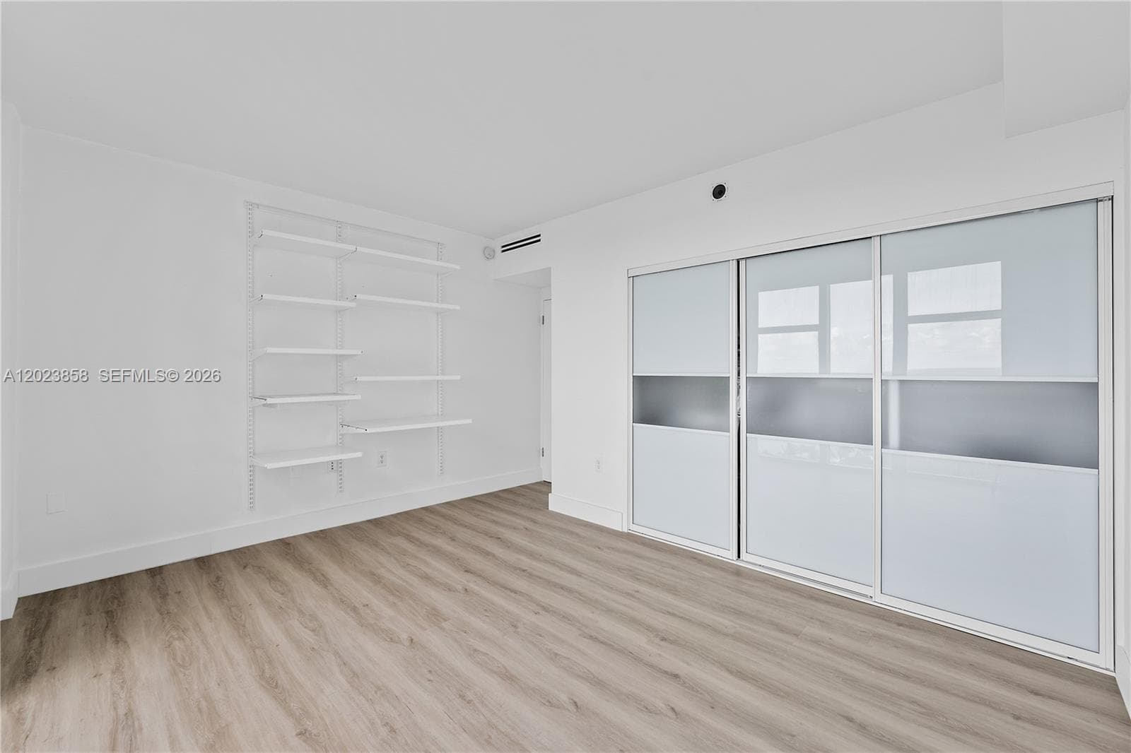 10275 Collins Ave # 1035, Bal Harbour FL 33154 — 23
