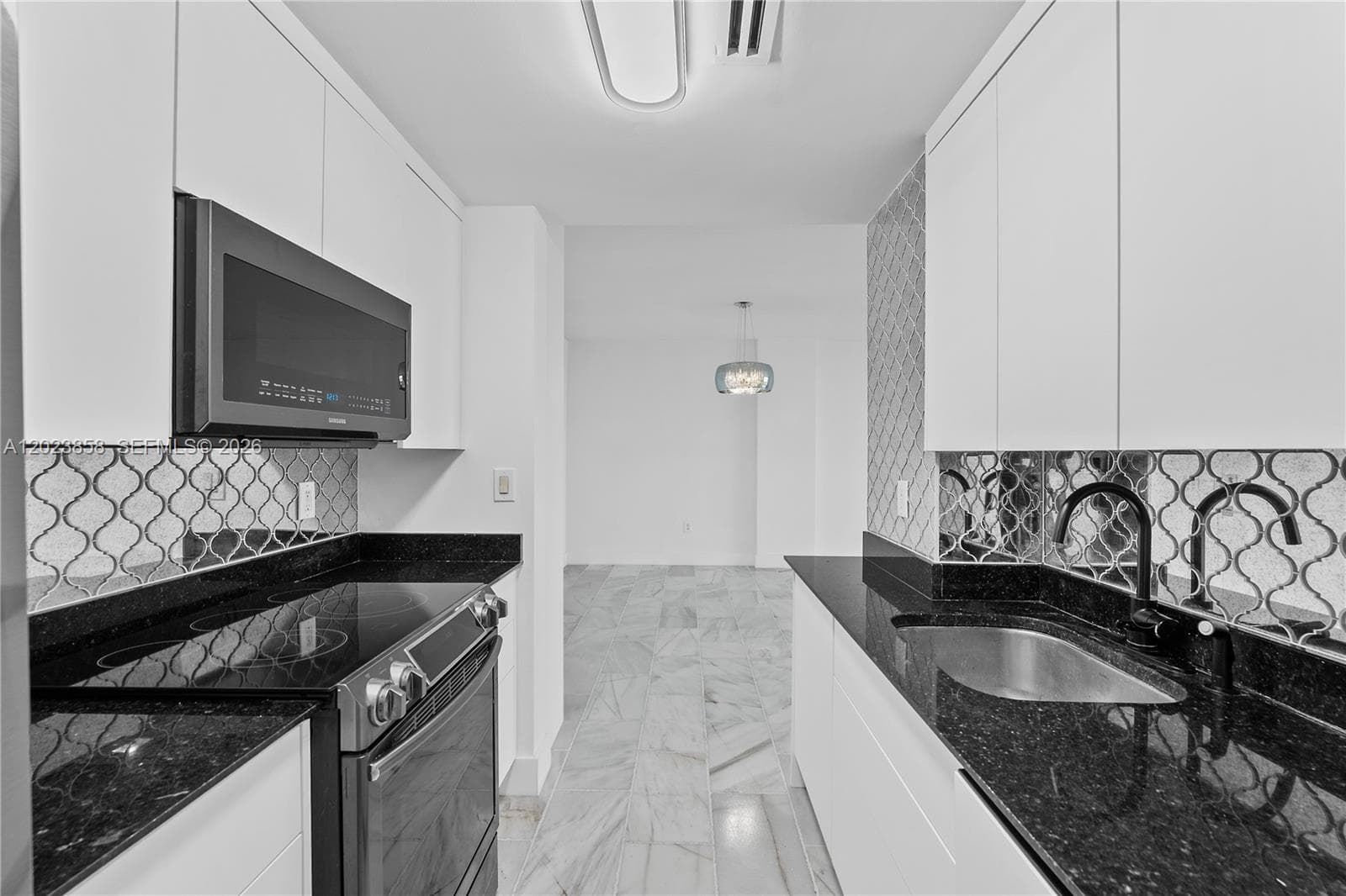 10275 Collins Ave # 1035, Bal Harbour FL 33154 — 11