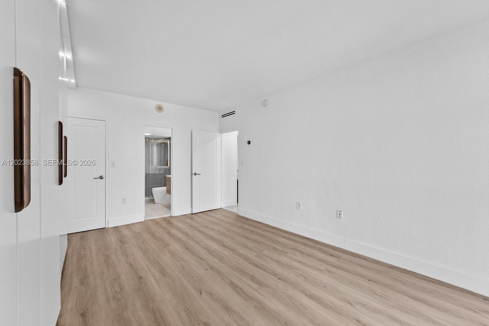 10275 Collins Ave # 1035, Bal Harbour FL 33154 — 19