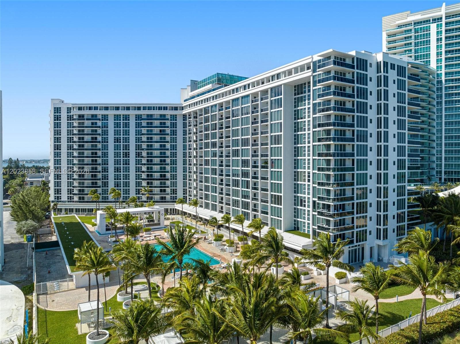 10275 Collins Ave # 1035, Bal Harbour FL 33154 — 29