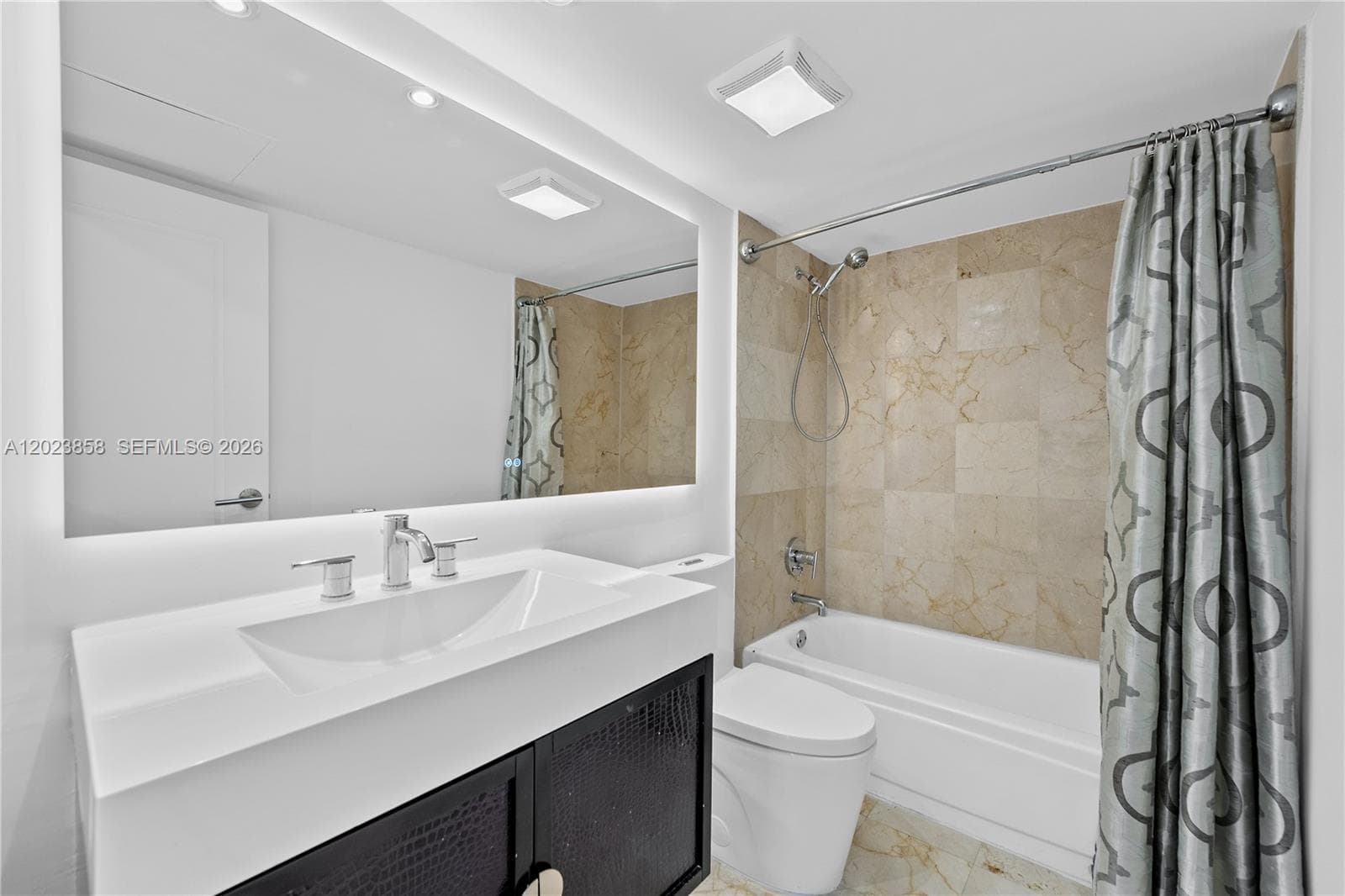 10275 Collins Ave # 1035, Bal Harbour FL 33154 — 25