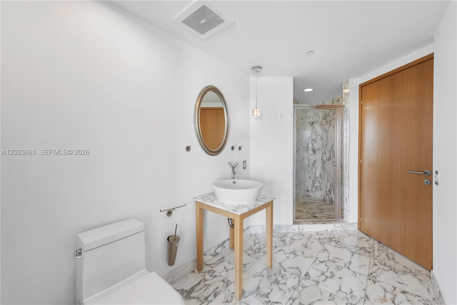 450 Alton Rd # 3206, Miami Beach FL 33139 — 17