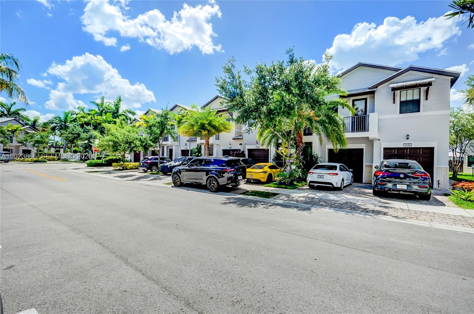 5820 NW 104th Ct, Doral FL 33178 — 3