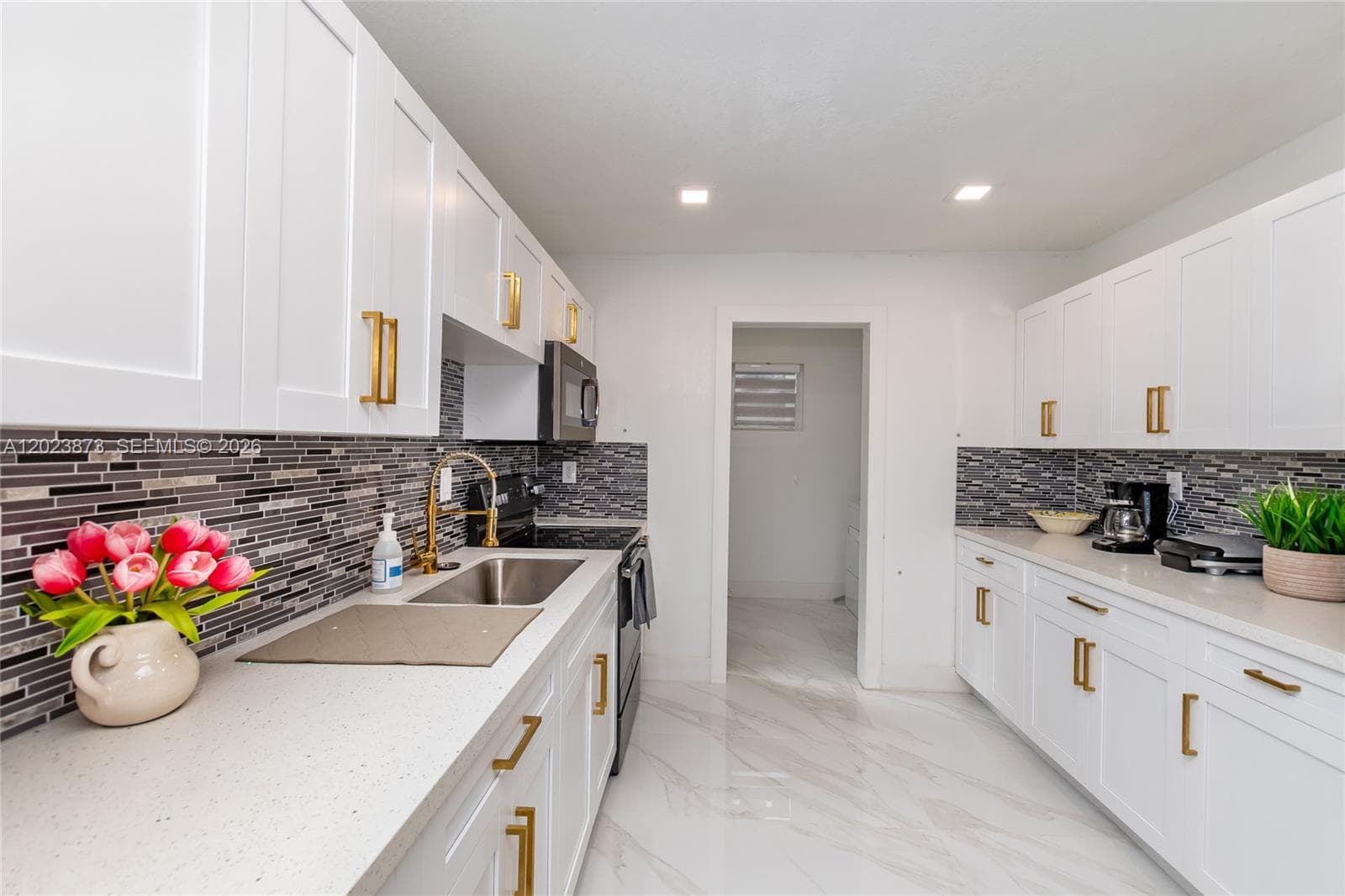 4727 NW 5th Ave # 4727, Miami FL 33127 — 22