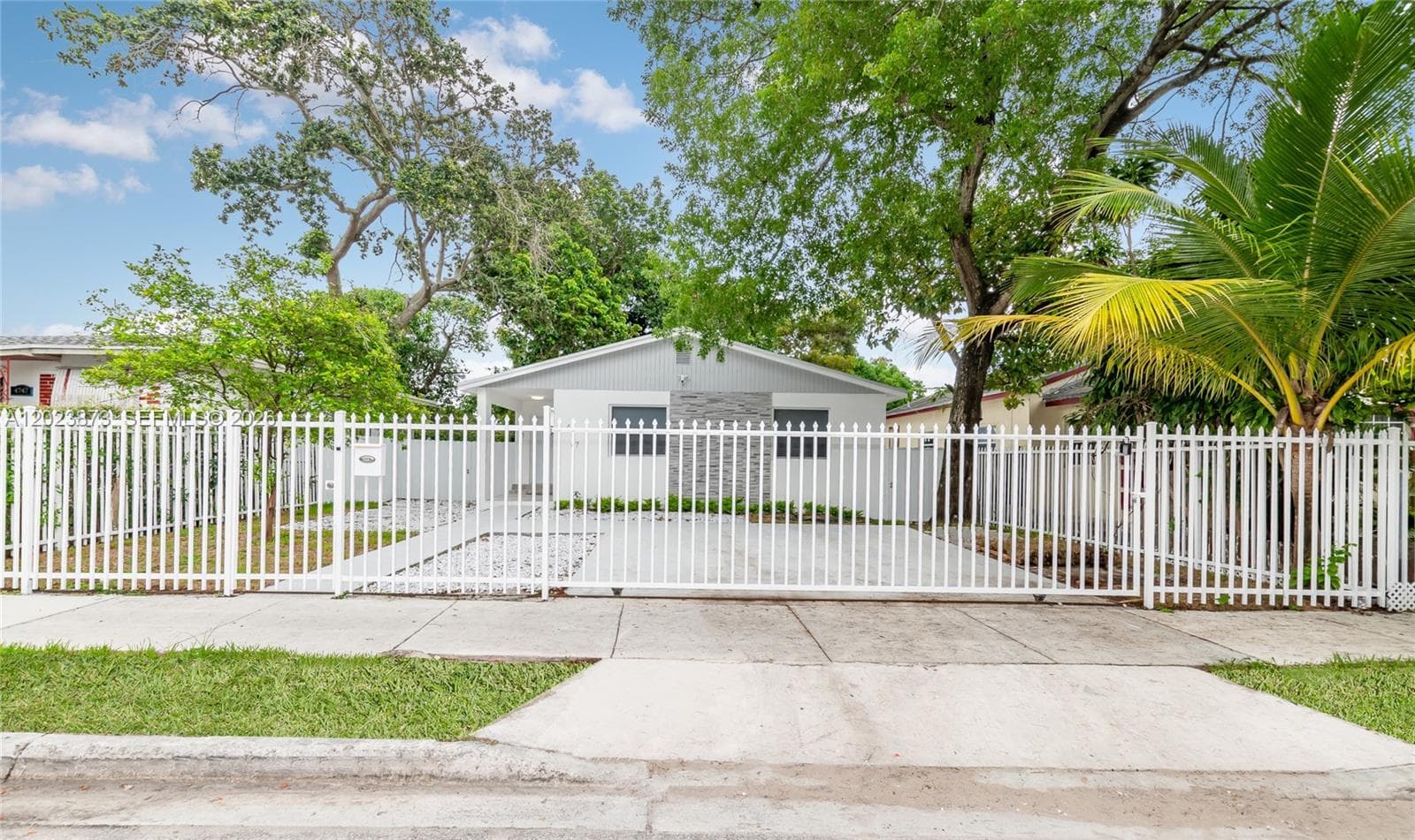 4727 NW 5th Ave # 4727, Miami FL 33127 — 1