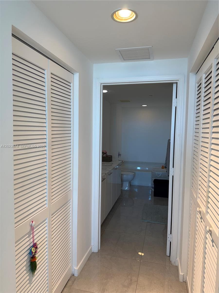 951 Brickell Ave # 2006, Miami FL 33131 — 27