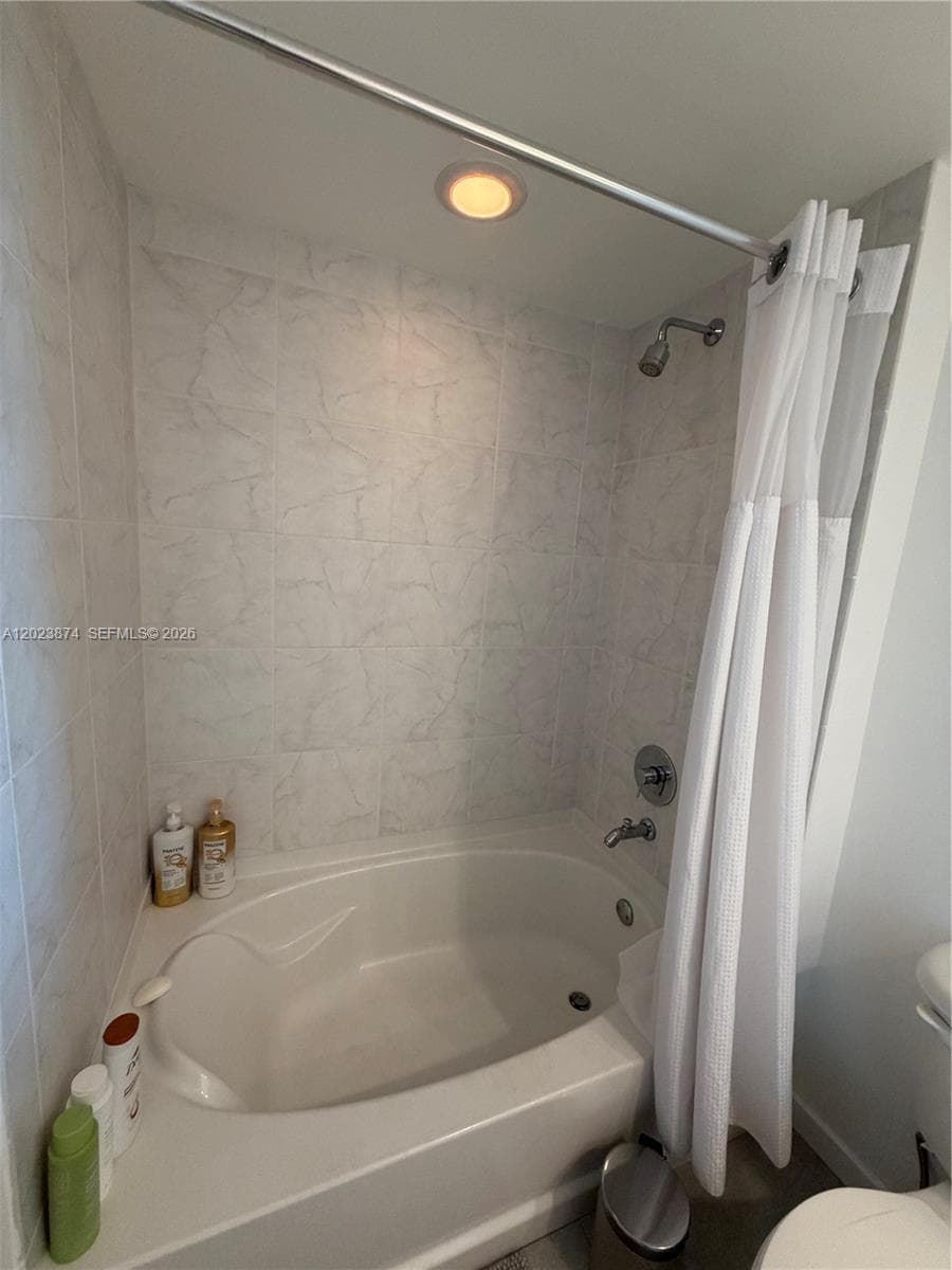 951 Brickell Ave # 2006, Miami FL 33131 — 13