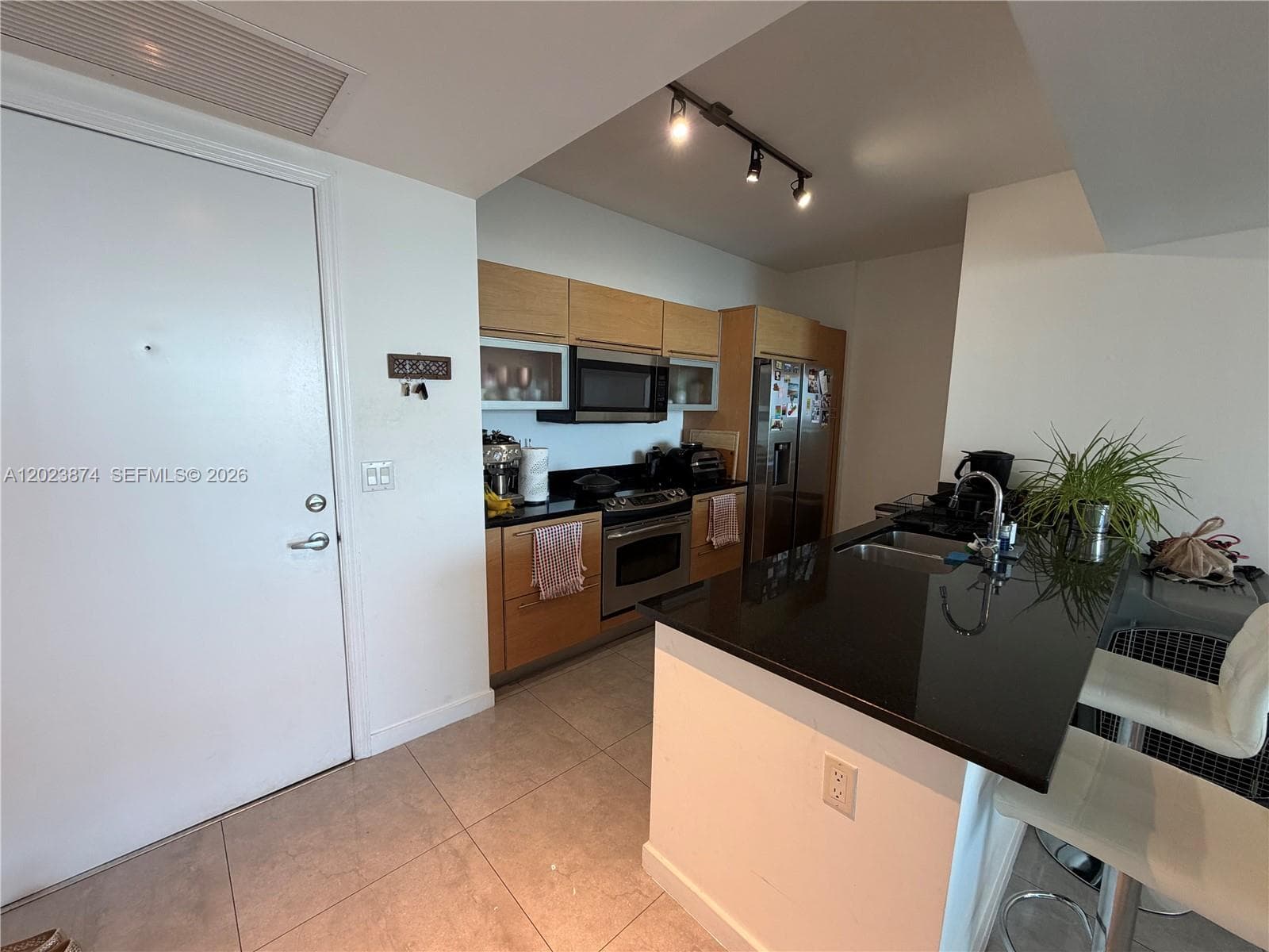 951 Brickell Ave # 2006, Miami FL 33131 — 9