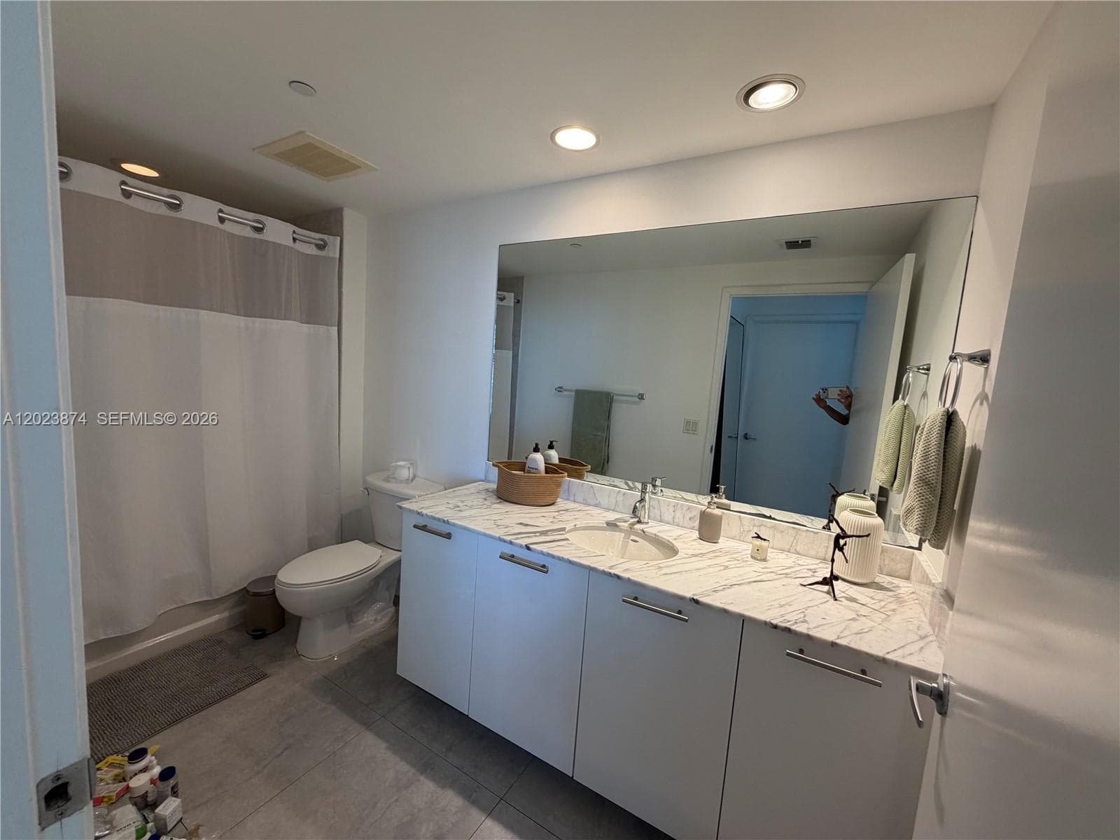 951 Brickell Ave # 2006, Miami FL 33131 — 11