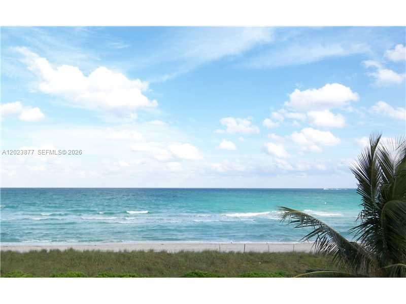 5401 Collins Ave # 339, Miami Beach FL 33140 — 26