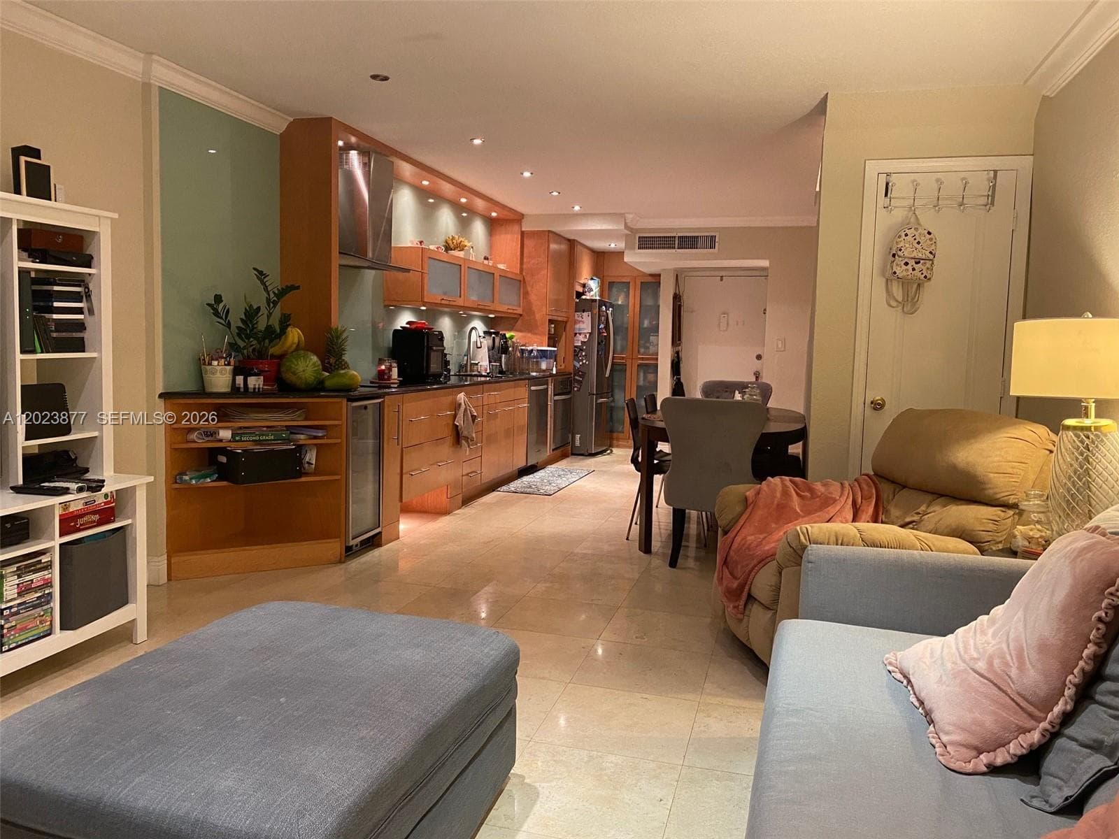 5401 Collins Ave # 339, Miami Beach FL 33140 — 4