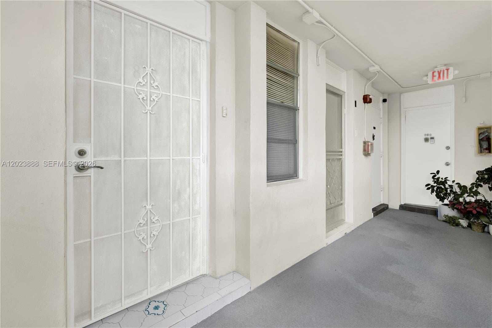 1401 NE Miami Gardens Dr # 889, Miami FL 33179 — 35