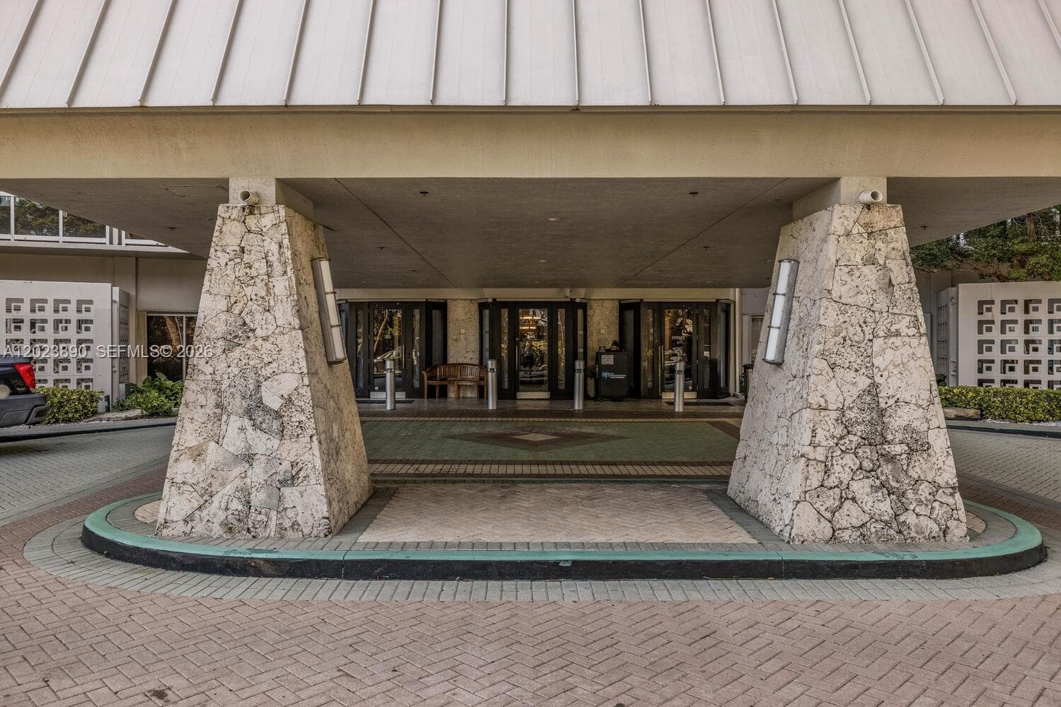 2451 Brickell Ave # 2E, Miami FL 33129 — 34