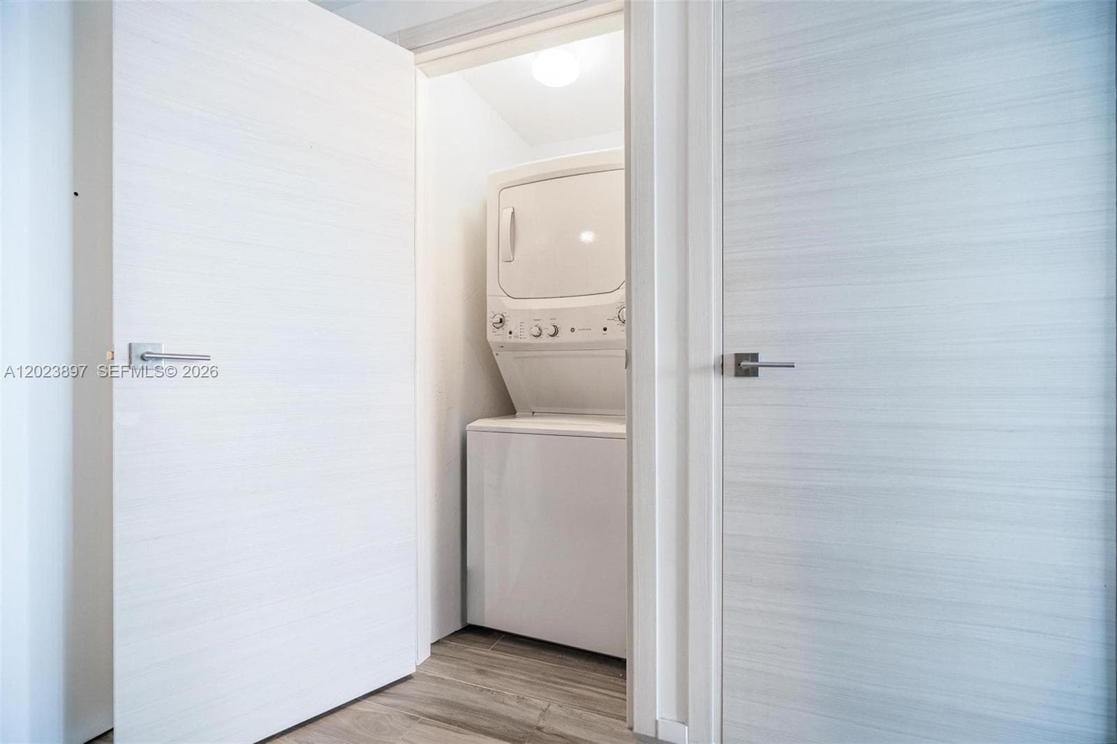 801 S Miami Ave # 4302, Miami FL 33130 — 29