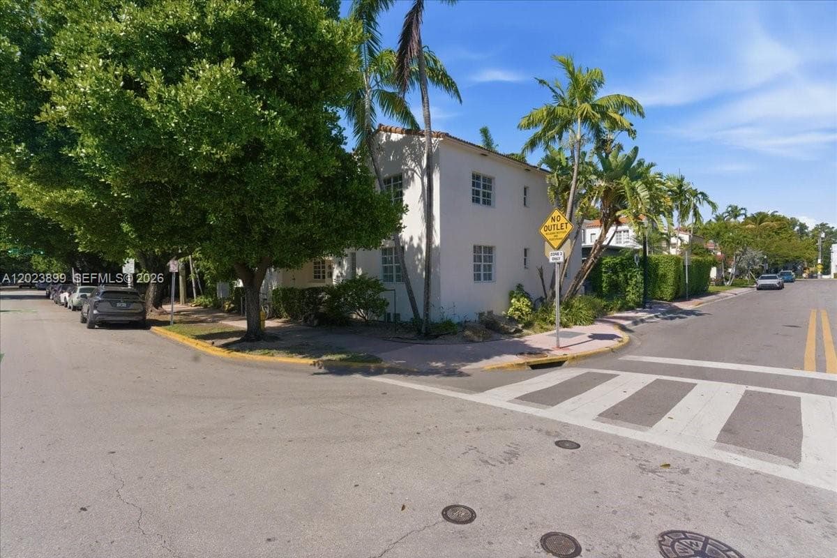 1438 Meridian Ave, Miami Beach FL 33139 — 17