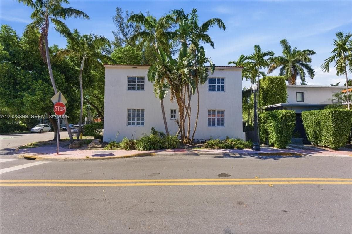 1438 Meridian Ave, Miami Beach FL 33139 — 16