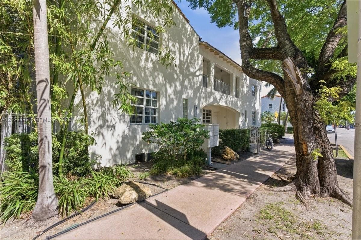 1438 Meridian Ave, Miami Beach FL 33139 — 12