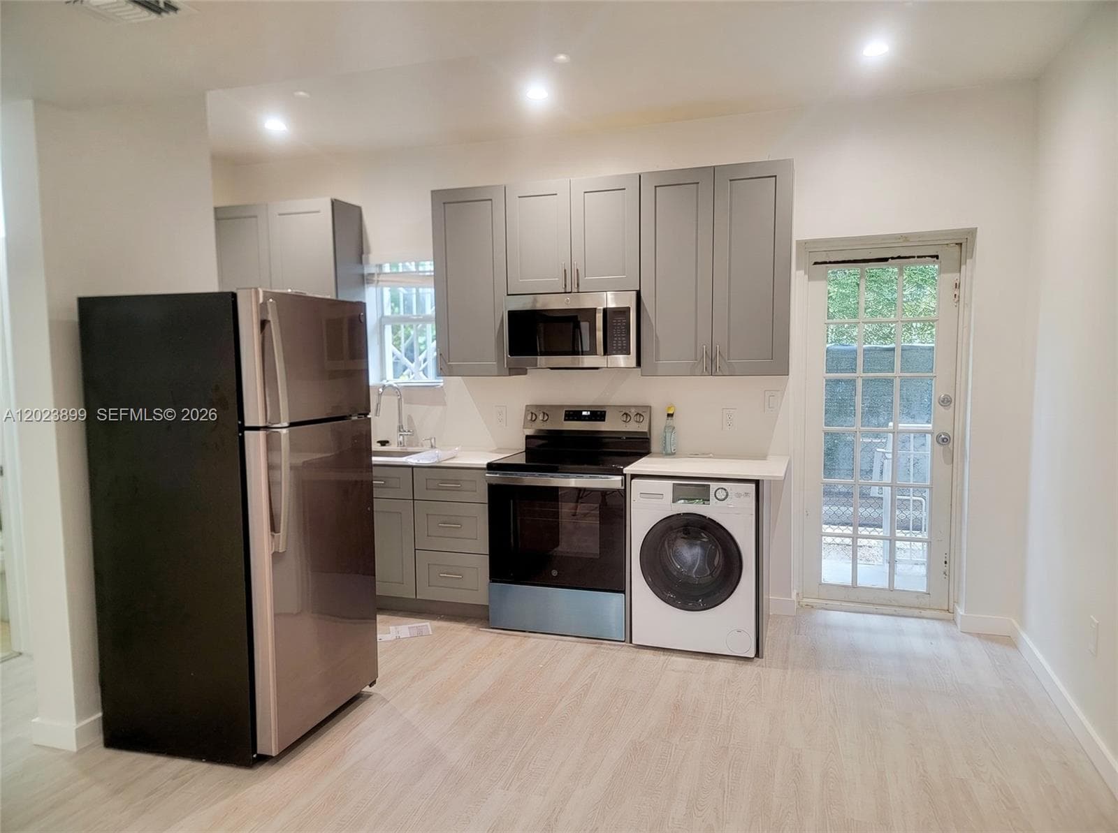 1438 Meridian Ave, Miami Beach FL 33139 — 7