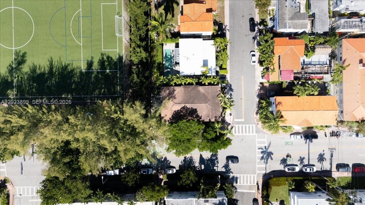 1438 Meridian Ave, Miami Beach FL 33139 — 20